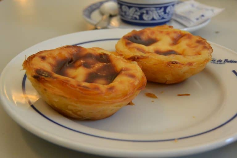 Comí un Excelente Pastel de Nata en el Famoso Negocio de Lisboa