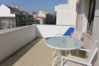 balcone-terrazza-hotel-camera-lisbona