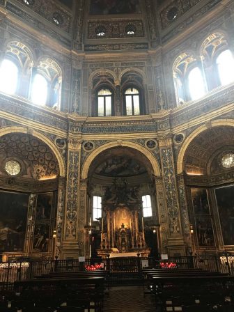 Lodi il bellissimi intenro del tempio