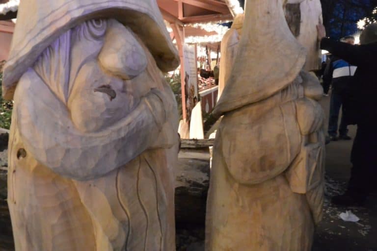 inghilterra, Londra – legno intagliato, dic. 2014 (Londra)