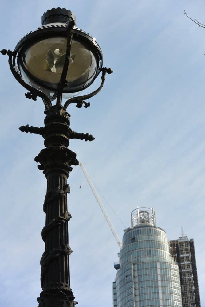 イングランド、ロンドン－街灯 2013年4月 (ロンドン)