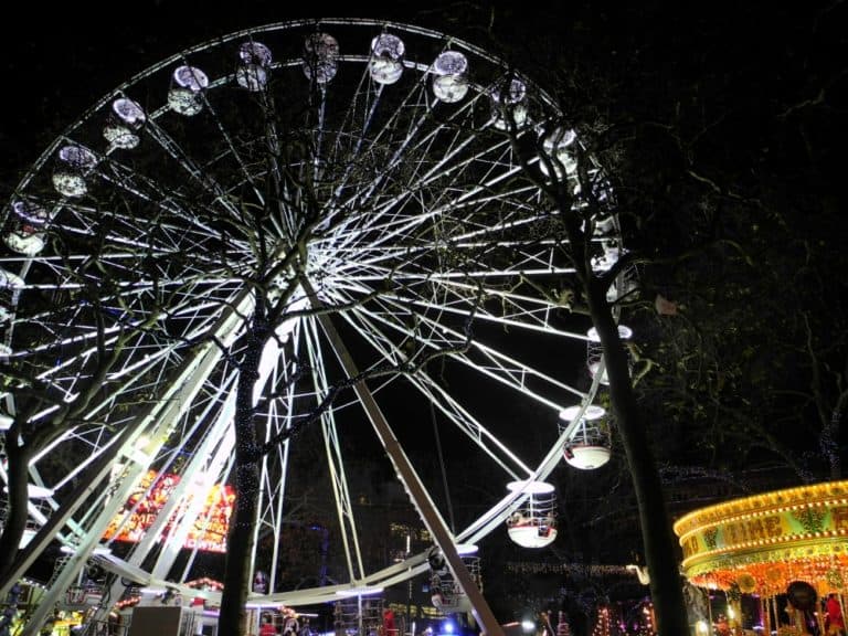 Leicester Sq. – Ferris wheel at night, Nov.2015 (London)