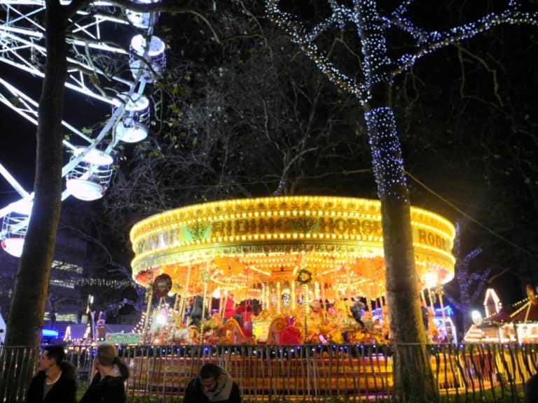 Leicester Sq. – carousel, Nov.2015 (Londres)