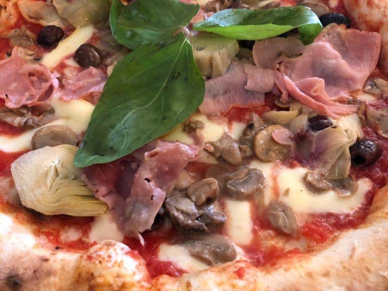 ロンドン, L’oro di Napoli – 「ポジターノ」ピッツァ’ (ロンドン)