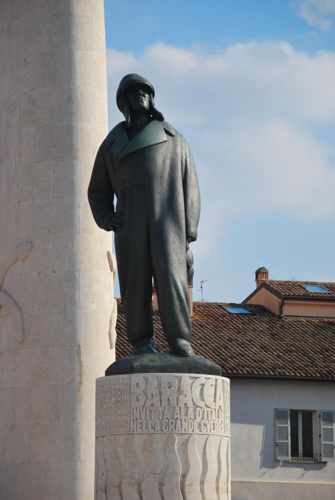 Lugo – statue of Baracca, Feb.2015 (Emilia-Romaña)