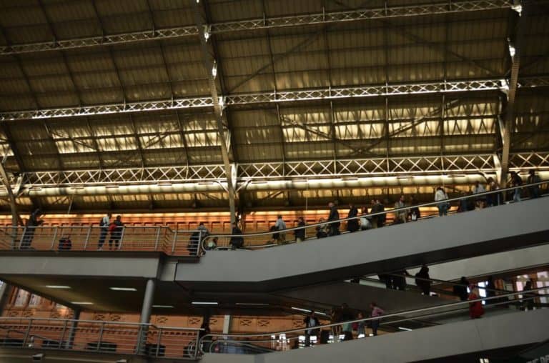 Spagna, Madrid – linee nella stazione, mar. 2014 (Madrid)