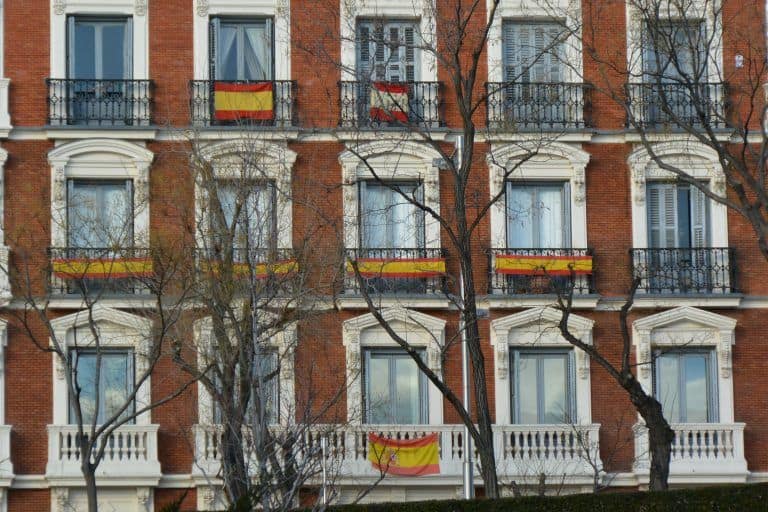Madrid – very Spanish windows, Jan.2018 (Madrid)