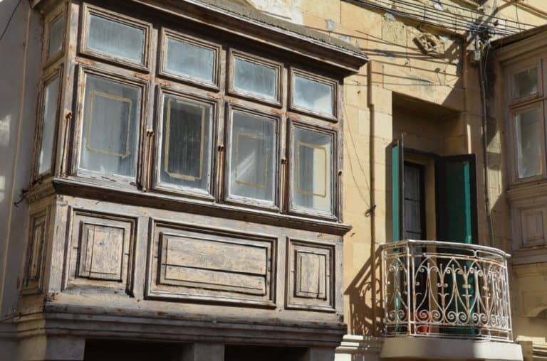 Malta, Gozo – window and balcony, Feb. 2013 (Gozo)