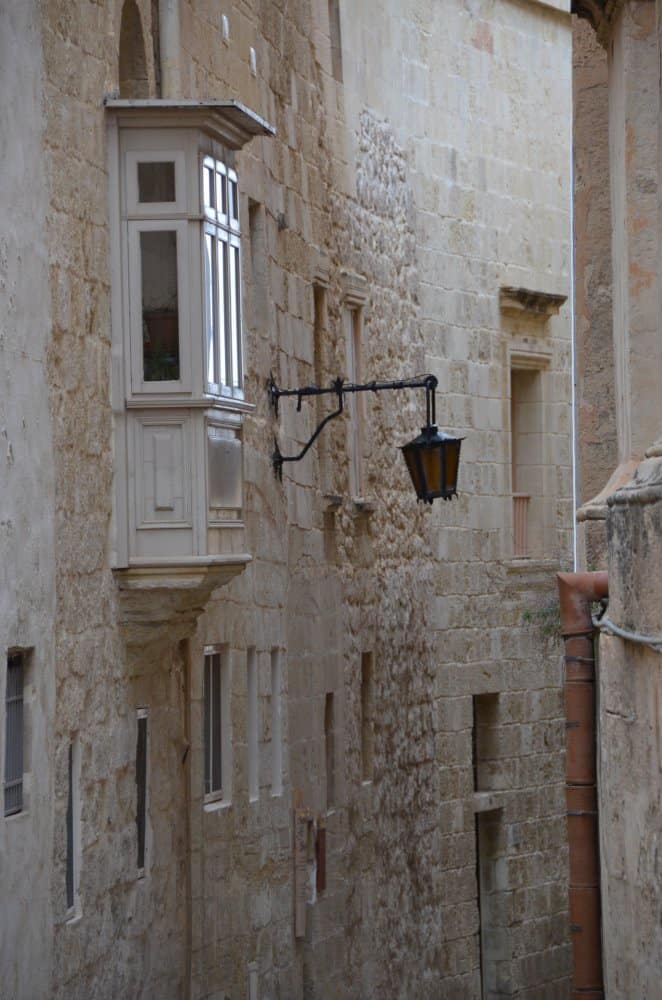 Malta, Mdina – alley, Feb. 2013 (Mdia)