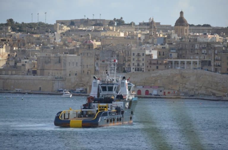 Malta, Valleta – ship, Feb.2013 (Valletta)