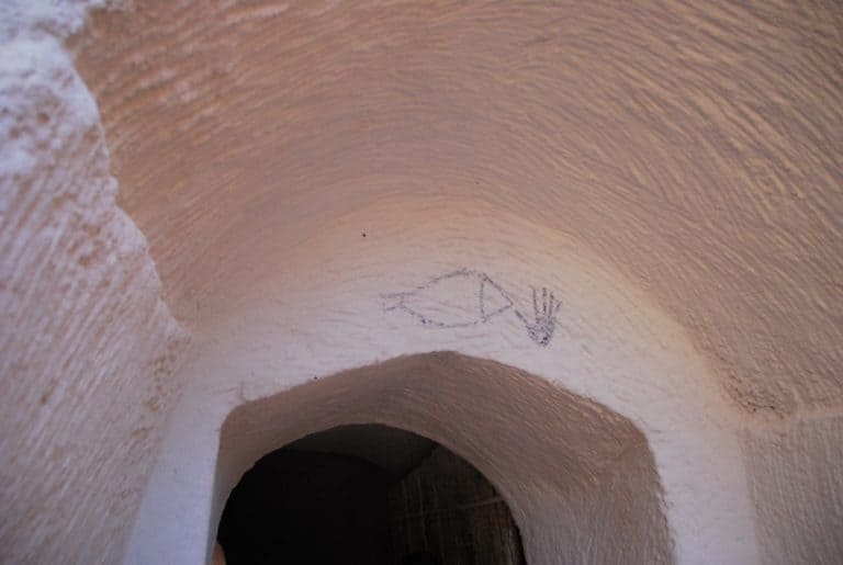 Tunisia, Matmata – fish and hand, Dec. 2008