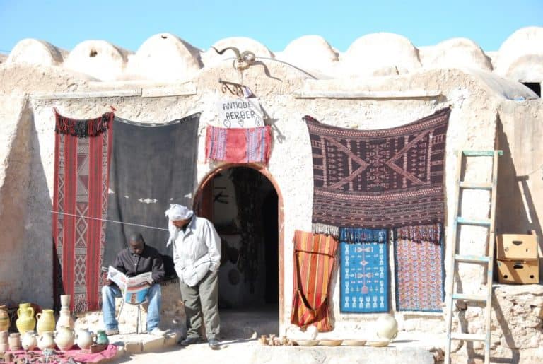 Tunisia, Medenine – shop front, Dec.2008 (Medenine)
