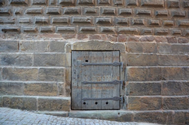 town – wooden door, Aug.2015 (Meissen)