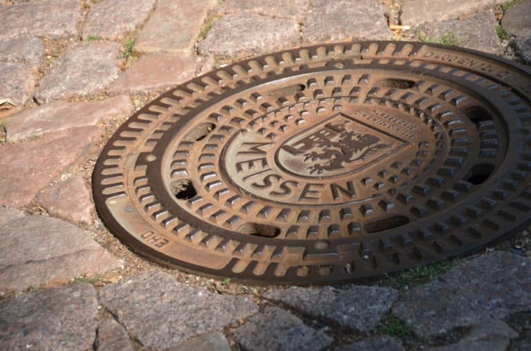 town – manhole, Aug.2015 (Meissen)