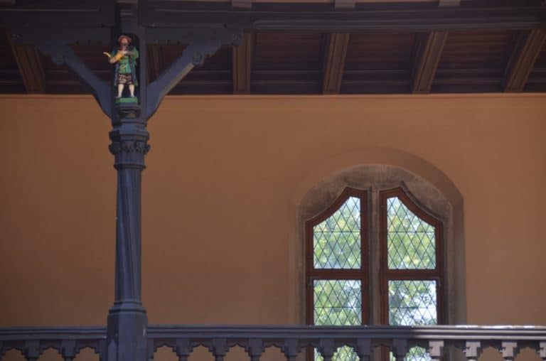 town – figure on the pillar, Aug.2015 (Meissen)