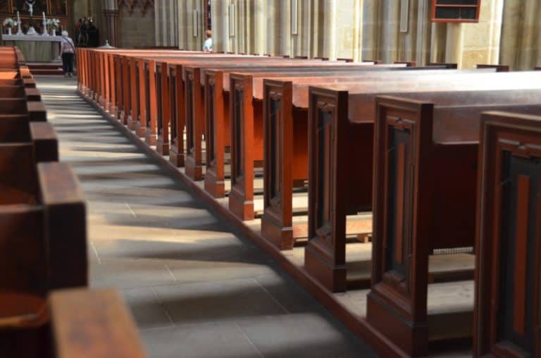 cathedral – benches and shadows, Aug.2015 (Meissen)