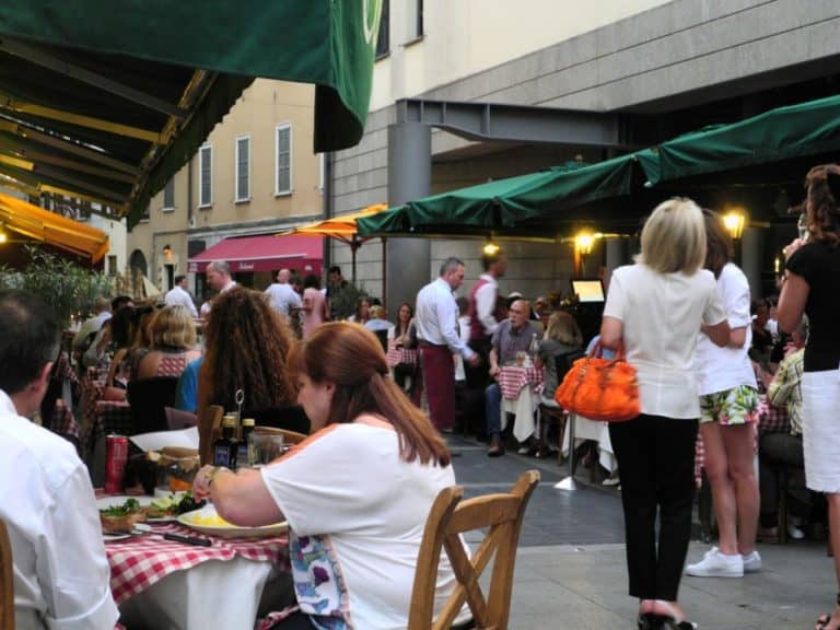 Brera – people, June 2015 (Milan)