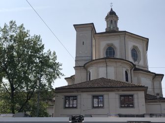 イタリア　ミラノ　サン・ベルナルディーノ教会　外観