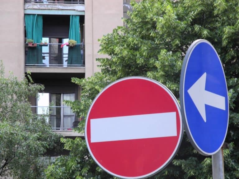 Italy, Milan – signs, May 2014 (Milan)
