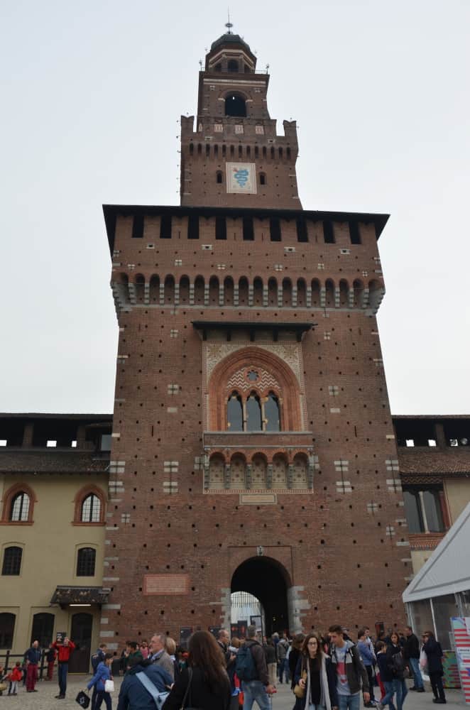 Sforza Castle – tower, Oct.2015 (Milan)