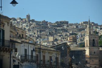 Marzamemi – blue door, July 2017