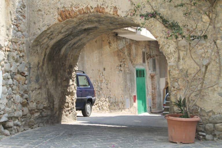 Monasterace – arch, July 2015 (Calabria)