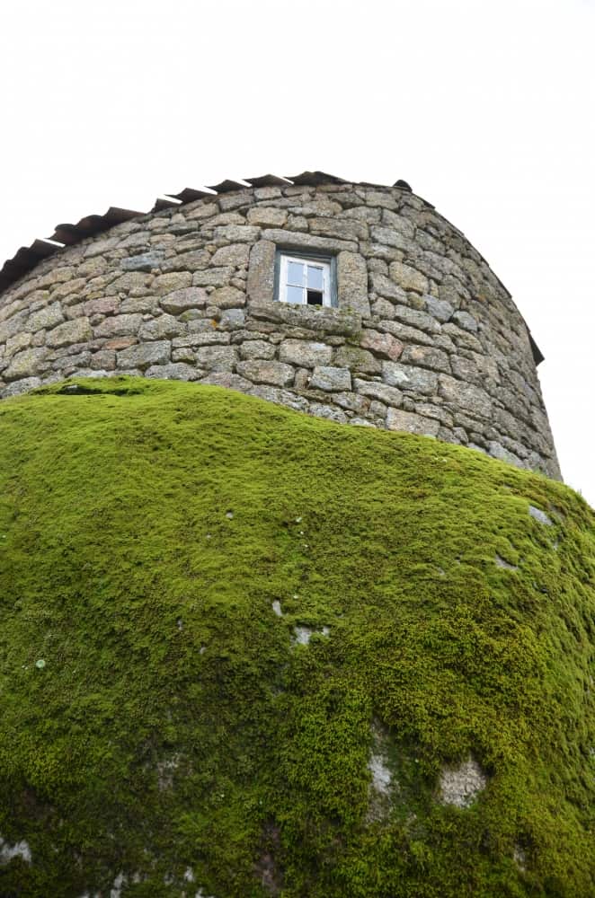 Portugal, Monsanto – house on a boulder, Nov.2014 (Monsanto)