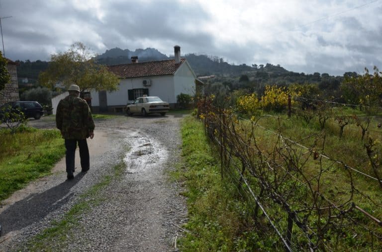 Portugal, Monsanto – his house, his car and him, Nov.2014 (Monsanto)