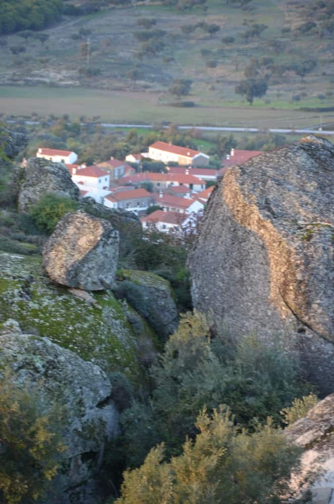 Portugal, Monsanto – rocks and houses, Nov.2014 (Monsanto)