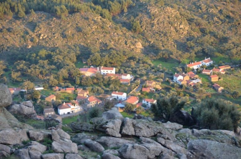 Portugal, Monsanto – looking down, Nov.2014 (Monsanto)