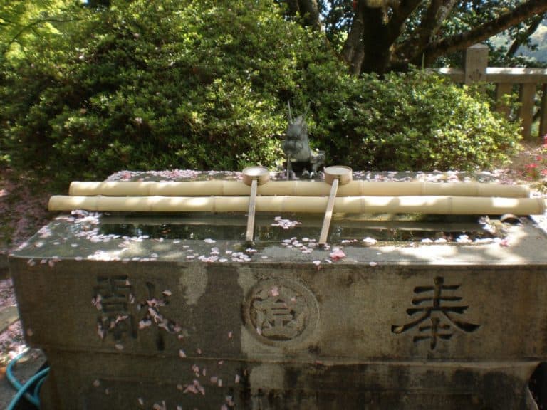 Japan, Mount Konpira – hands and mouth purification, Apr. 2013