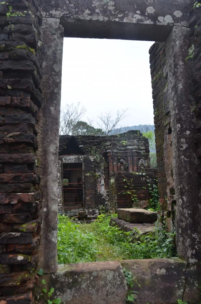 Vietnam, My Son – window, Jan.2015 (My Son)