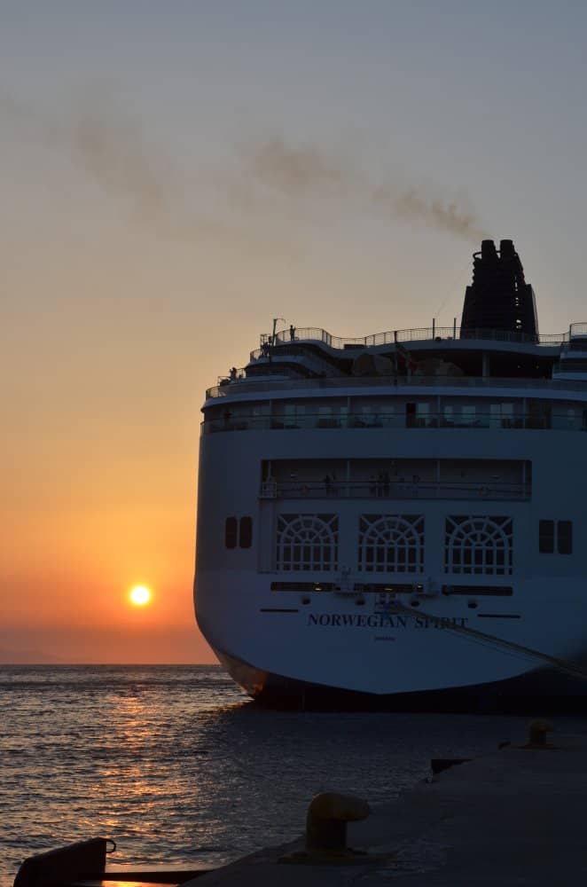 Grecia, Mykonos – nave da crociera, settembre 2013 (Mykonos)