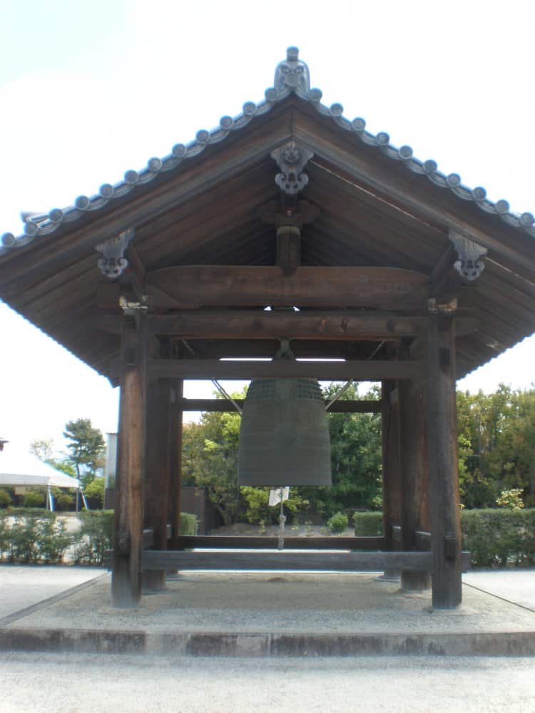 日本、奈良－大きい鐘-2013年4月 (奈良)