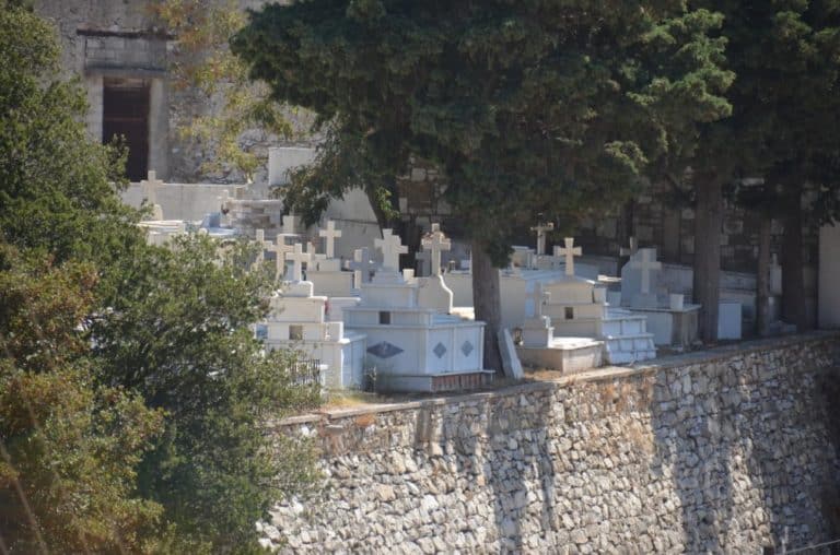 Greece, Naxos, Apiranthos – graveyard, Aug.2013 (Naxos)