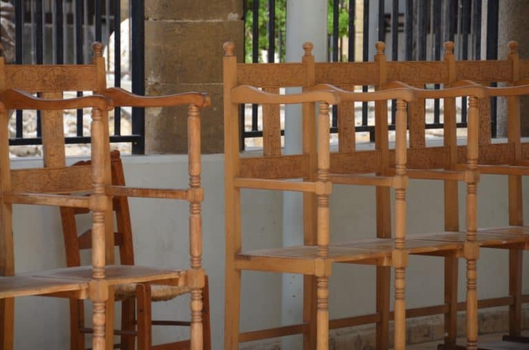 Cattedrale di San Giovanni – sedie, Mar.2015 (Nicosia la capitale di Cipro)