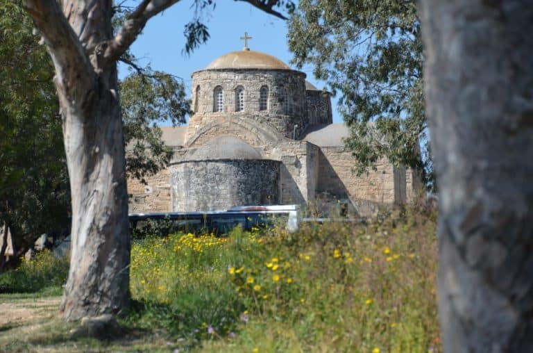 北キプロスで聖バルナバ修道院跡を見る