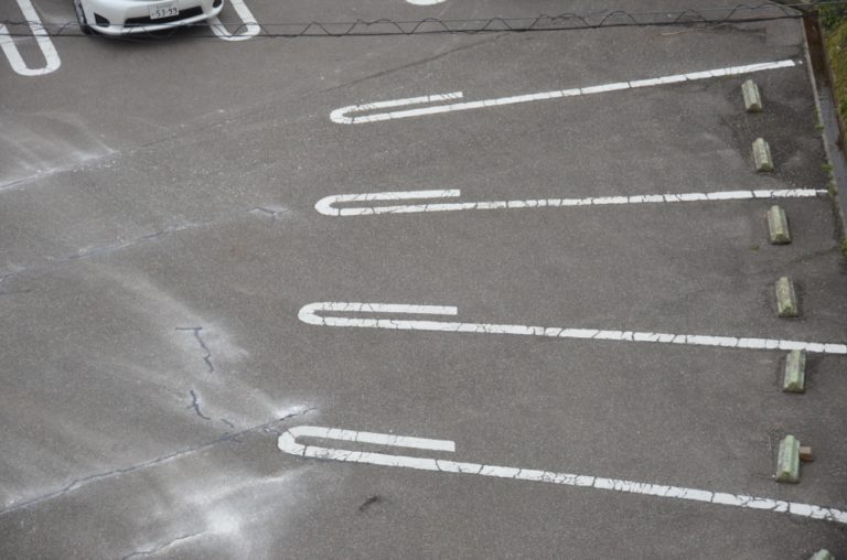 Wajima – parking, Mar.2016 (Noto Peninsula)