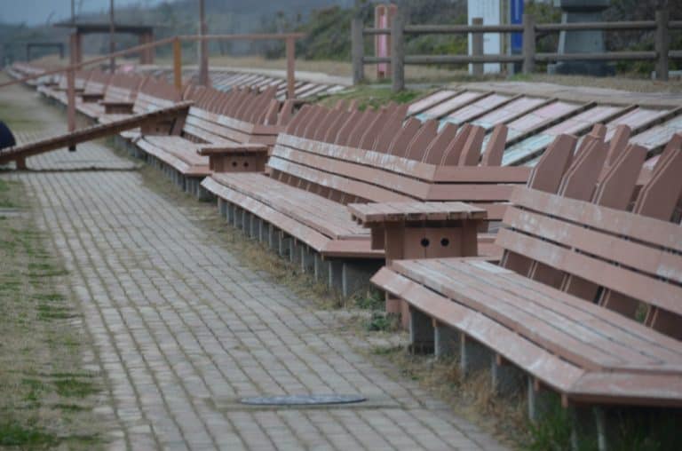 Masuhogaura – long bench, Mar.2016 (Noto Peninsula)