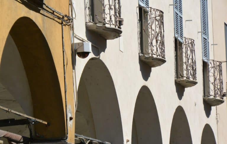 Novara – edificio, Sett.2015 (Piemonte)