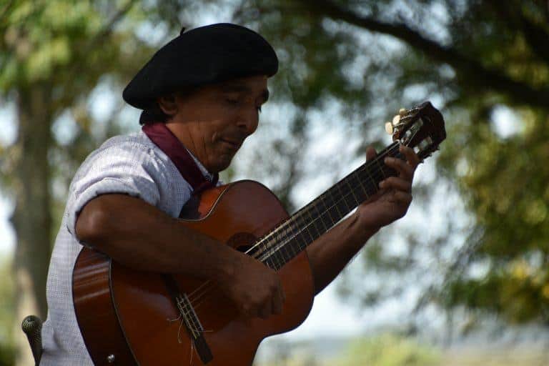 El Ombu – guitarist, Mar.2018 (Buenos Aires)