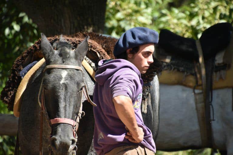 El Ombu 牧場で馬に乗る アルゼンチン ブエノスアイレス