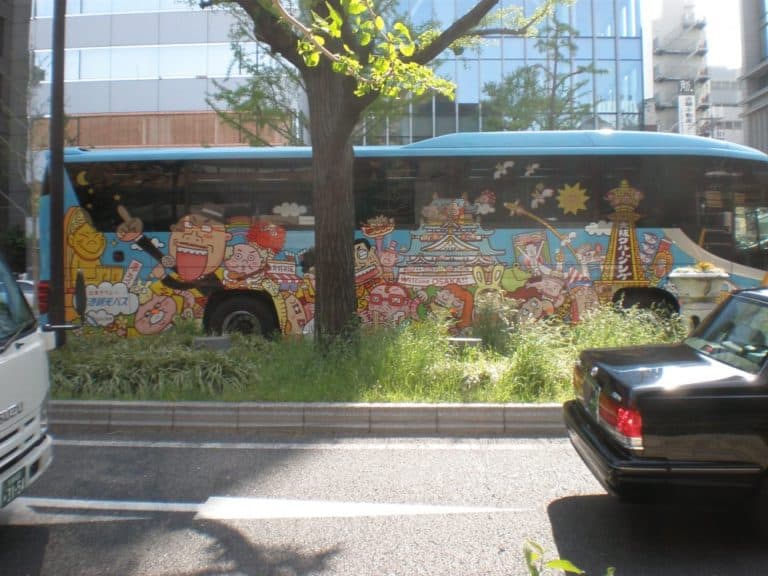 Giappone, Osaka – autobus divertente, aprile 2013 (Osaka)