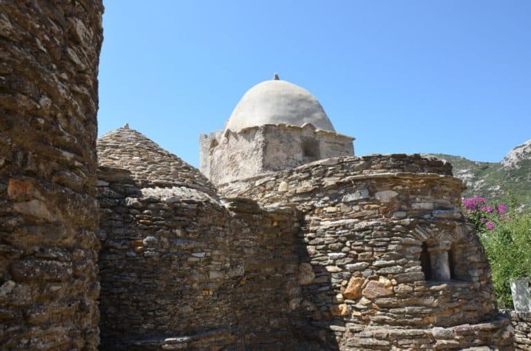 Grecia, Naxos, Panagia Drosiani – costruzioni, agosto 2013 (Naxos)