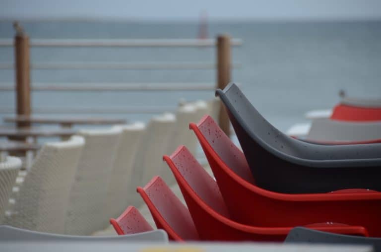 Paphos – sedie di plastica, Mar.2015 (Paphos)
