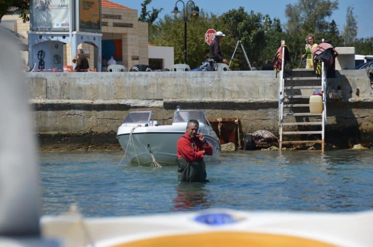 Paphos – uomo nell’acqua, Apr.2015 (Paphos)