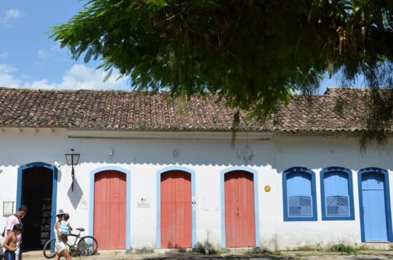 città – porte rosse, Gen.2016 (Paraty)