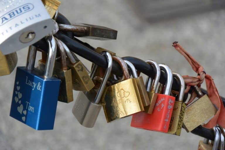 Eiffel Tower and vicinity – locks, Mar.2015 (París)
