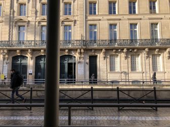France-Paris-Gare du Nord-taxi rank-building in front