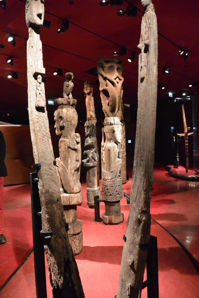 Quai Branly – wood carvings, Mar.2015 (París)